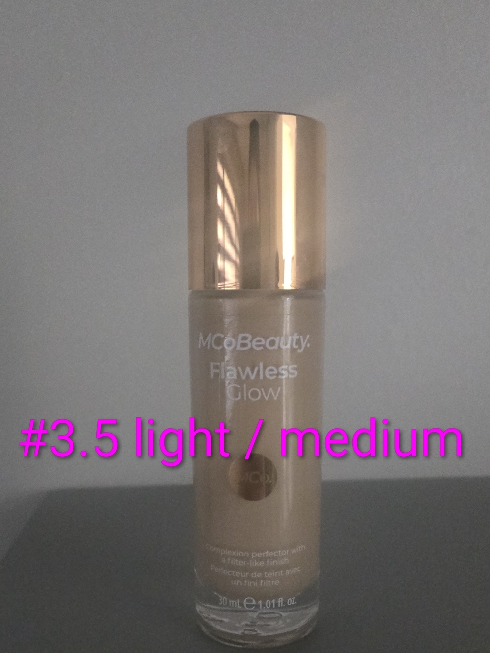 MCoBeauty Flawless Glow Concealer - #3.5 Light/Medium (Cream)
